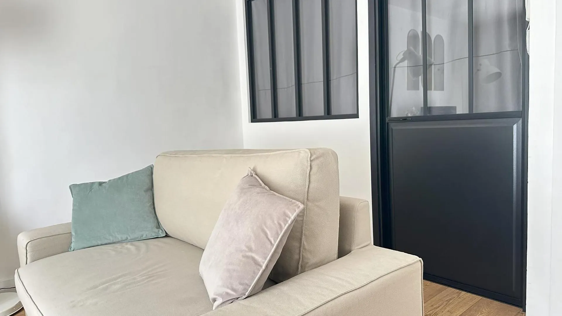 Appartement Elegant Central - Parking Inclus 马诺斯克 0*,  法国